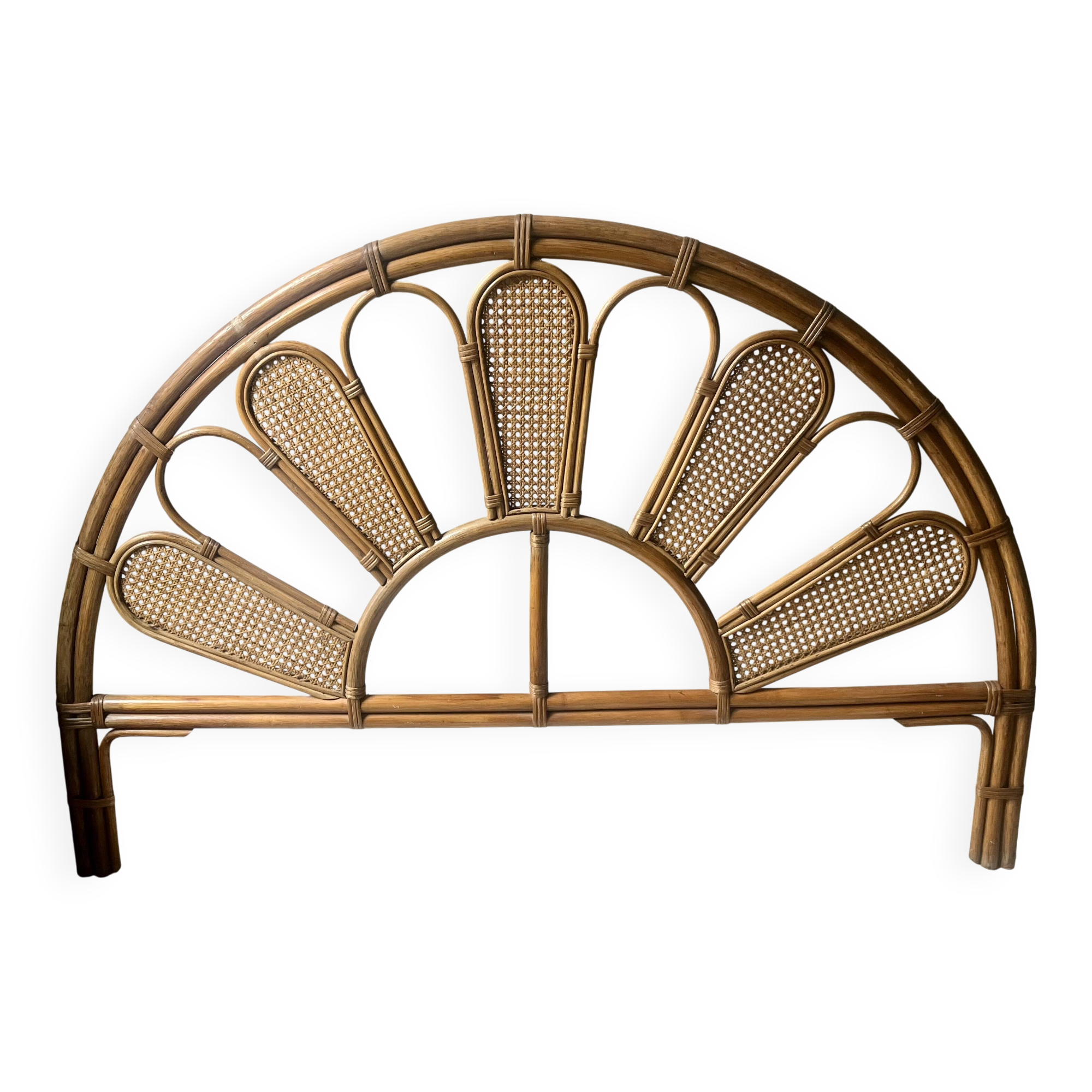 Tête de lit en rotin vintage