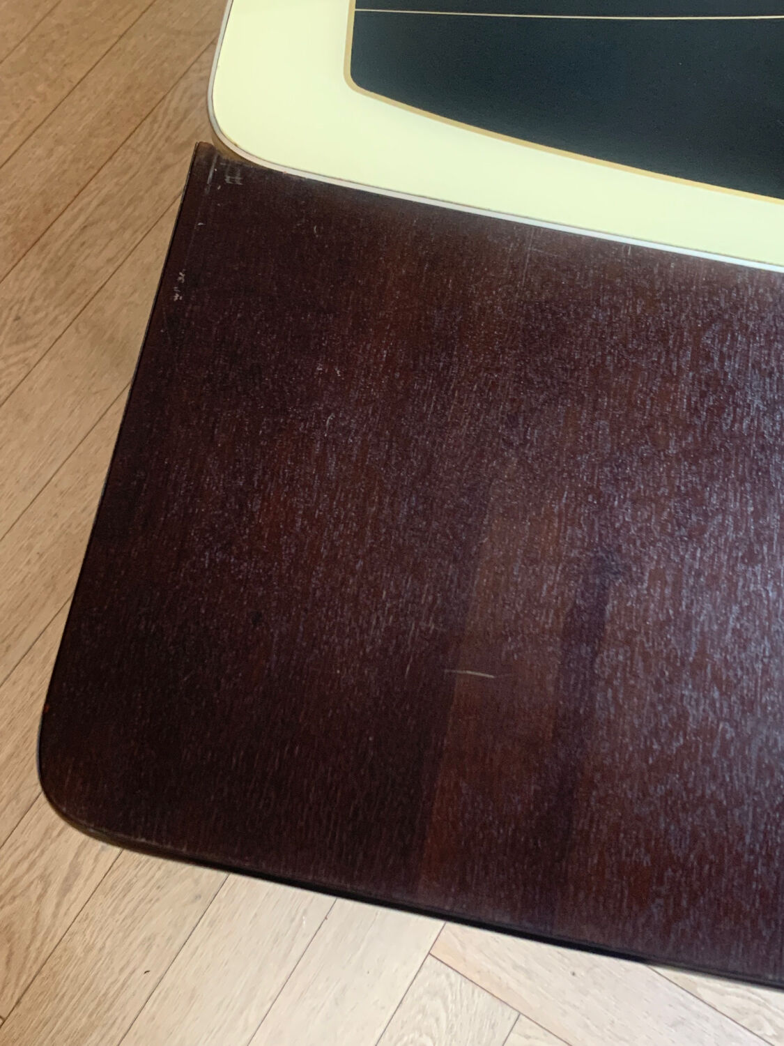 Hand-cranked coffee table