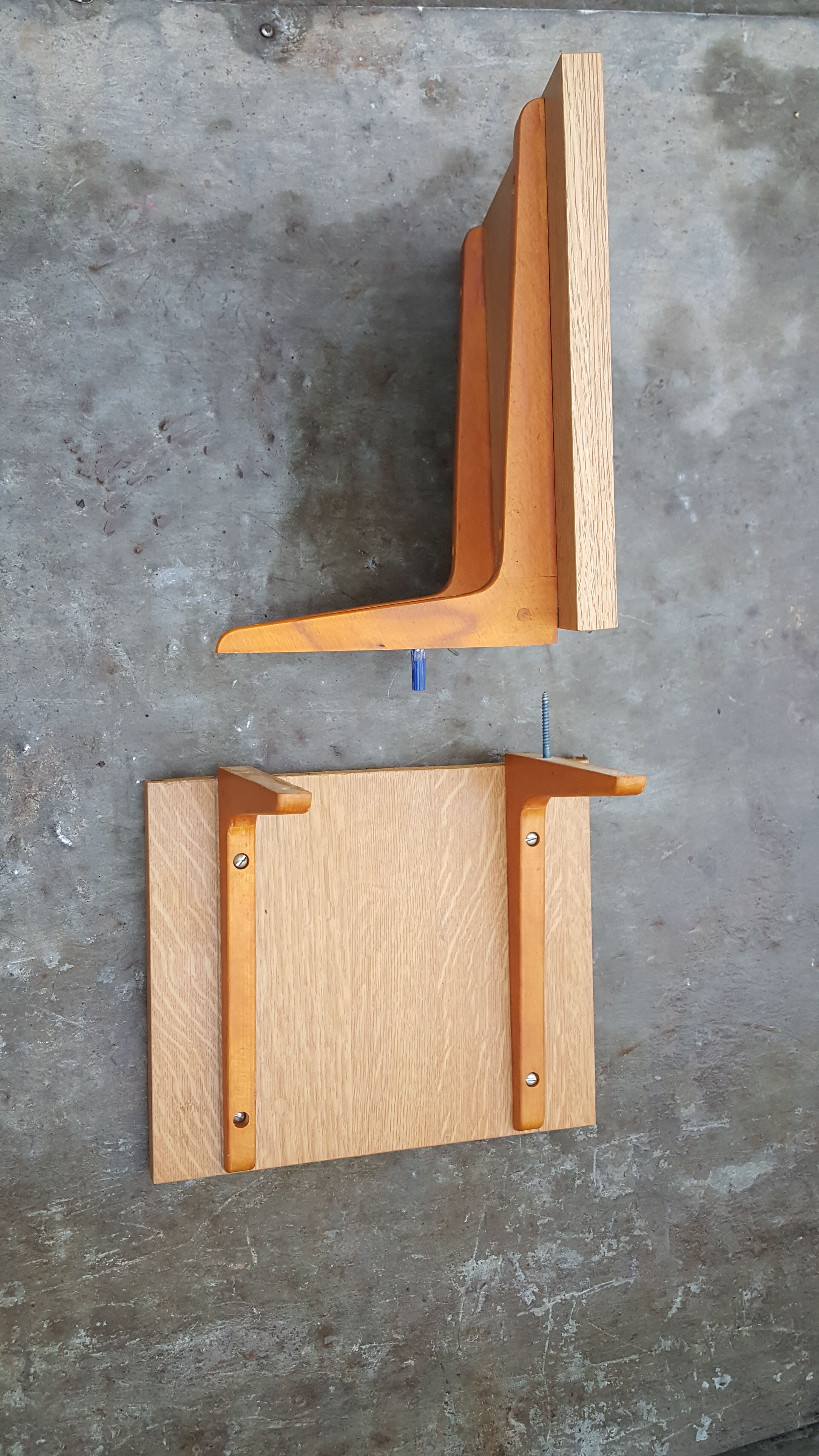 Pair of shelfves 1960