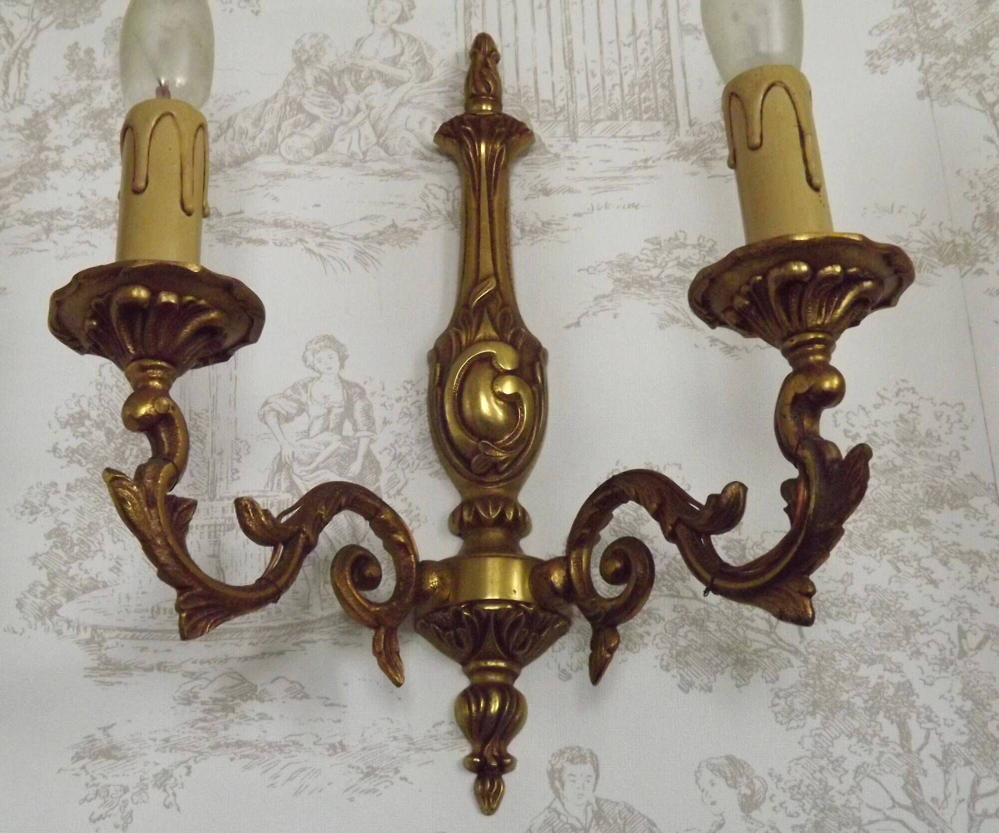 Pair Vintage French Traditional Style Bronze Mid Century Wall Lights 5345