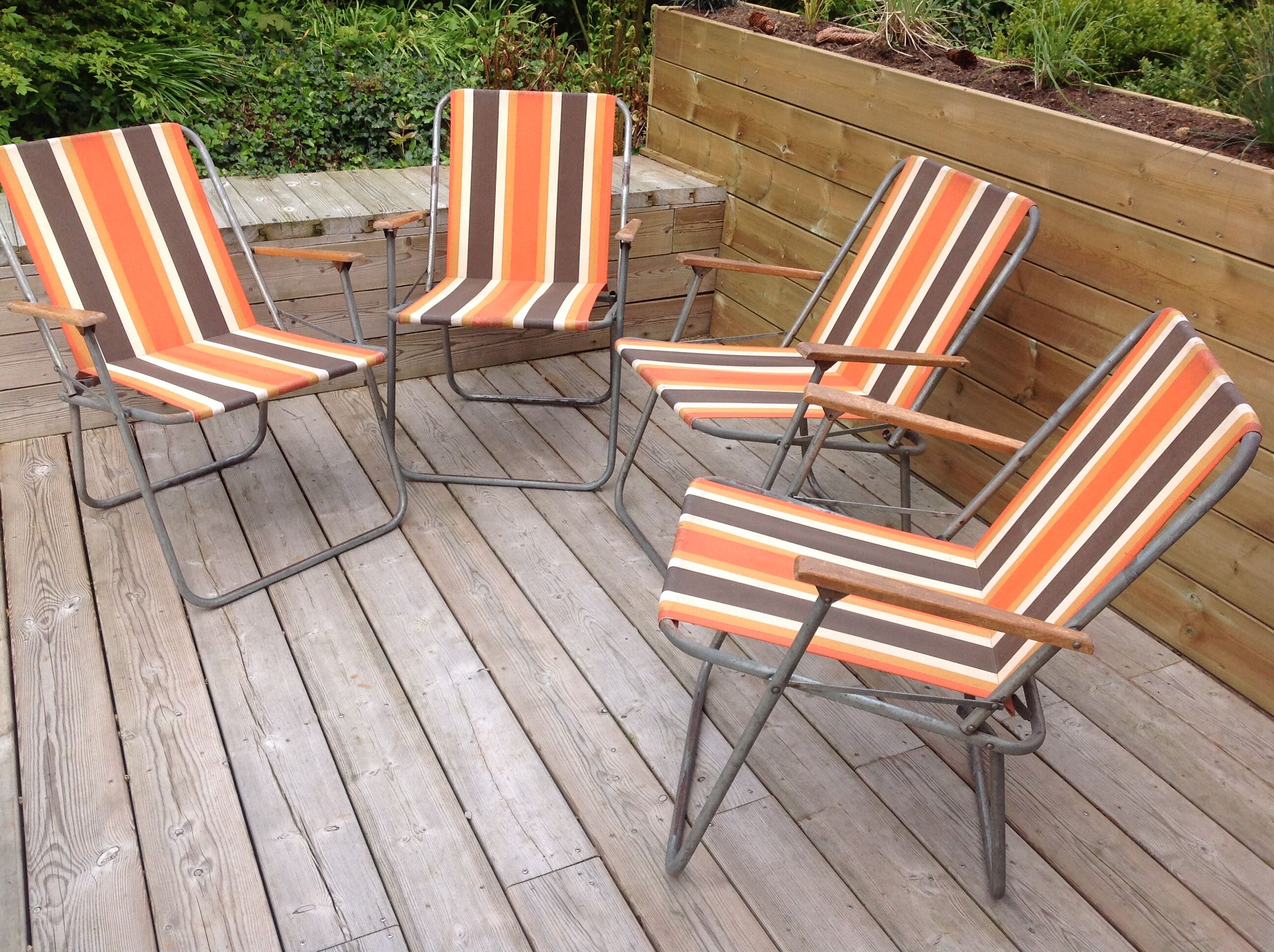 4 vintage camping armchairs