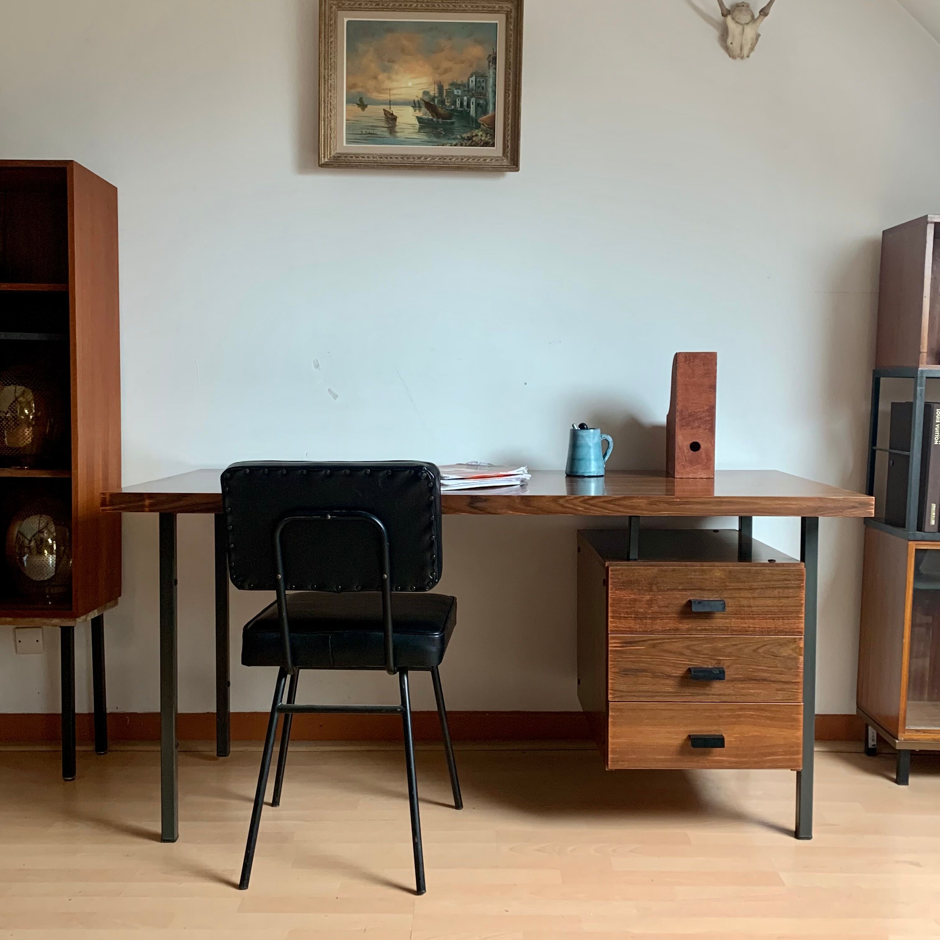 Vintage modernist office