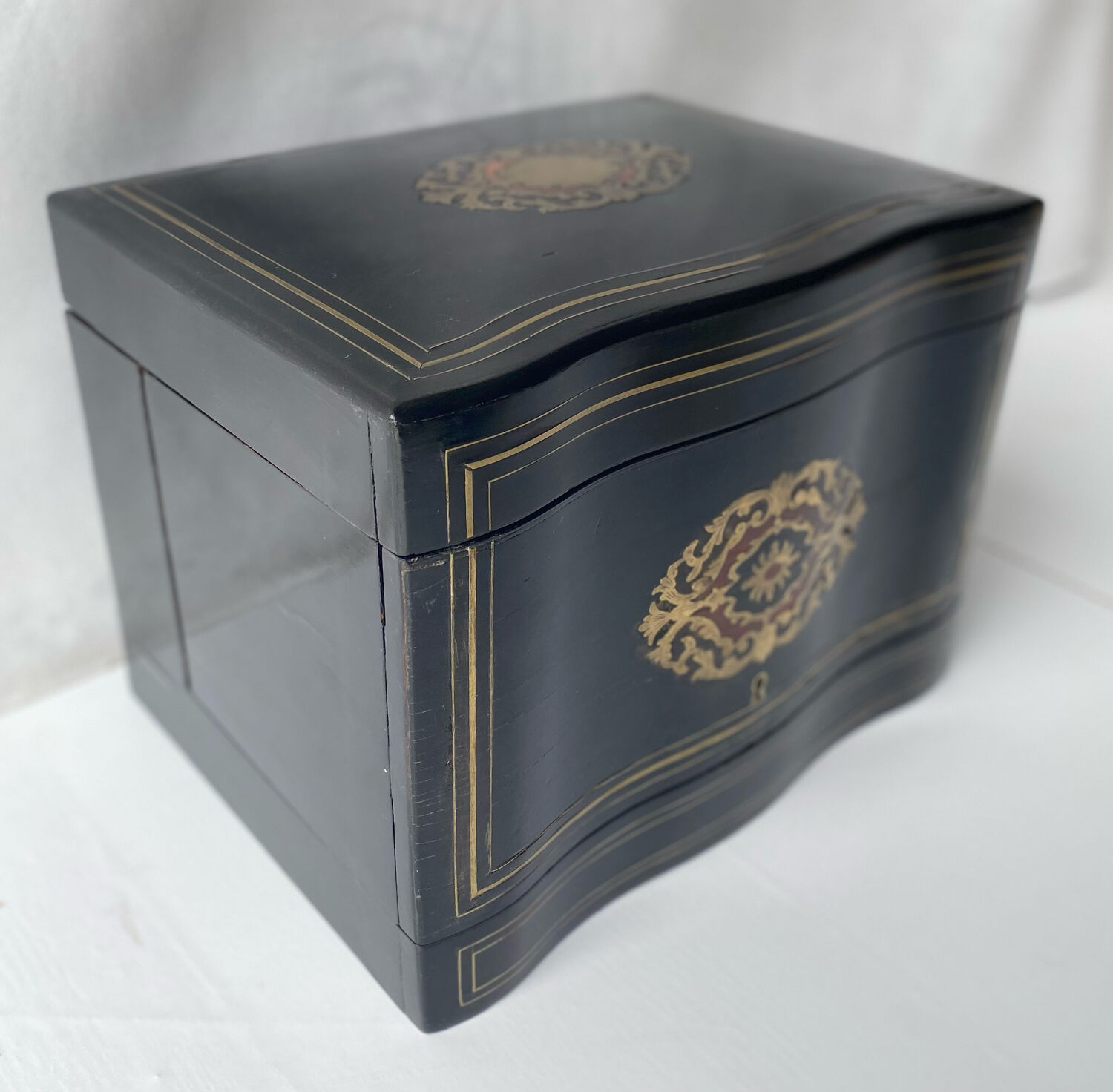 Napoleon III liquor cellar