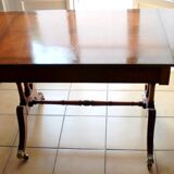 Numbered signed English table