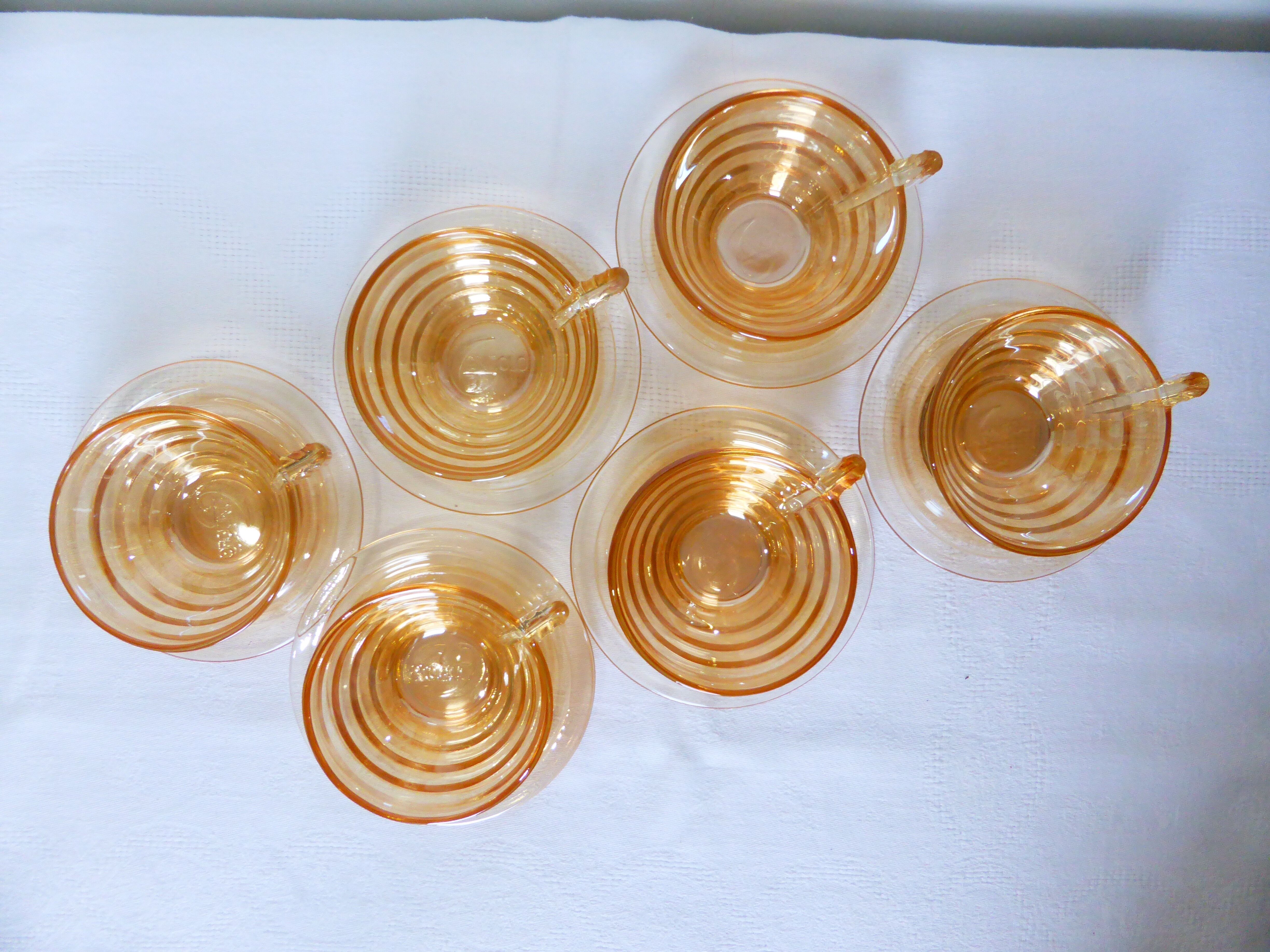 6 gondolo cups and coasters in iridescent pearly glass