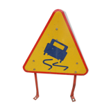 Slippery floor panel