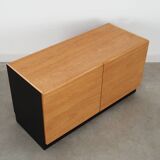 Buffet en frêne, design danois, années 1970, production : Danemark