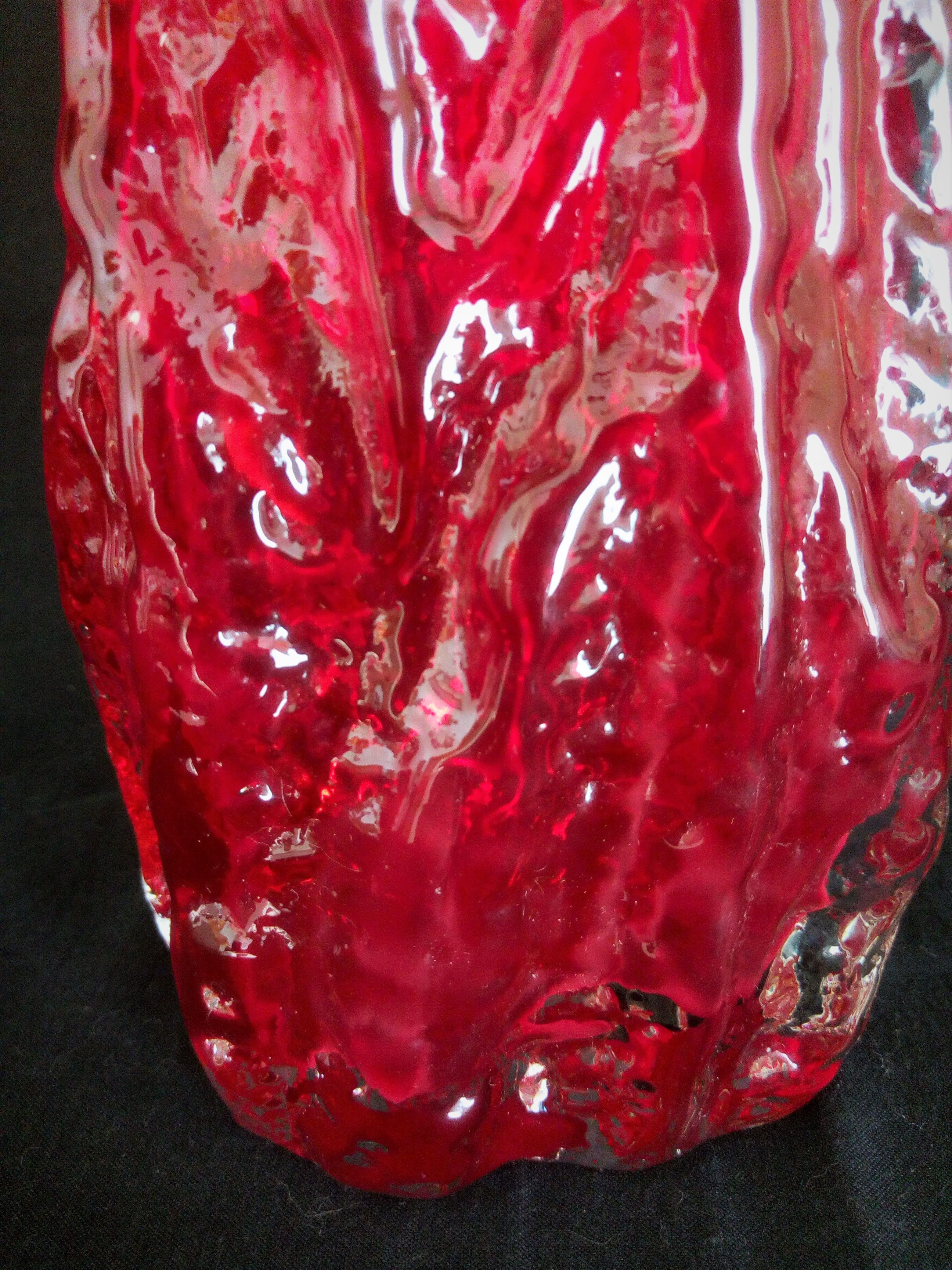 Mouth-blown rock crystal vase, red, Glassworks Ingrid, Germany