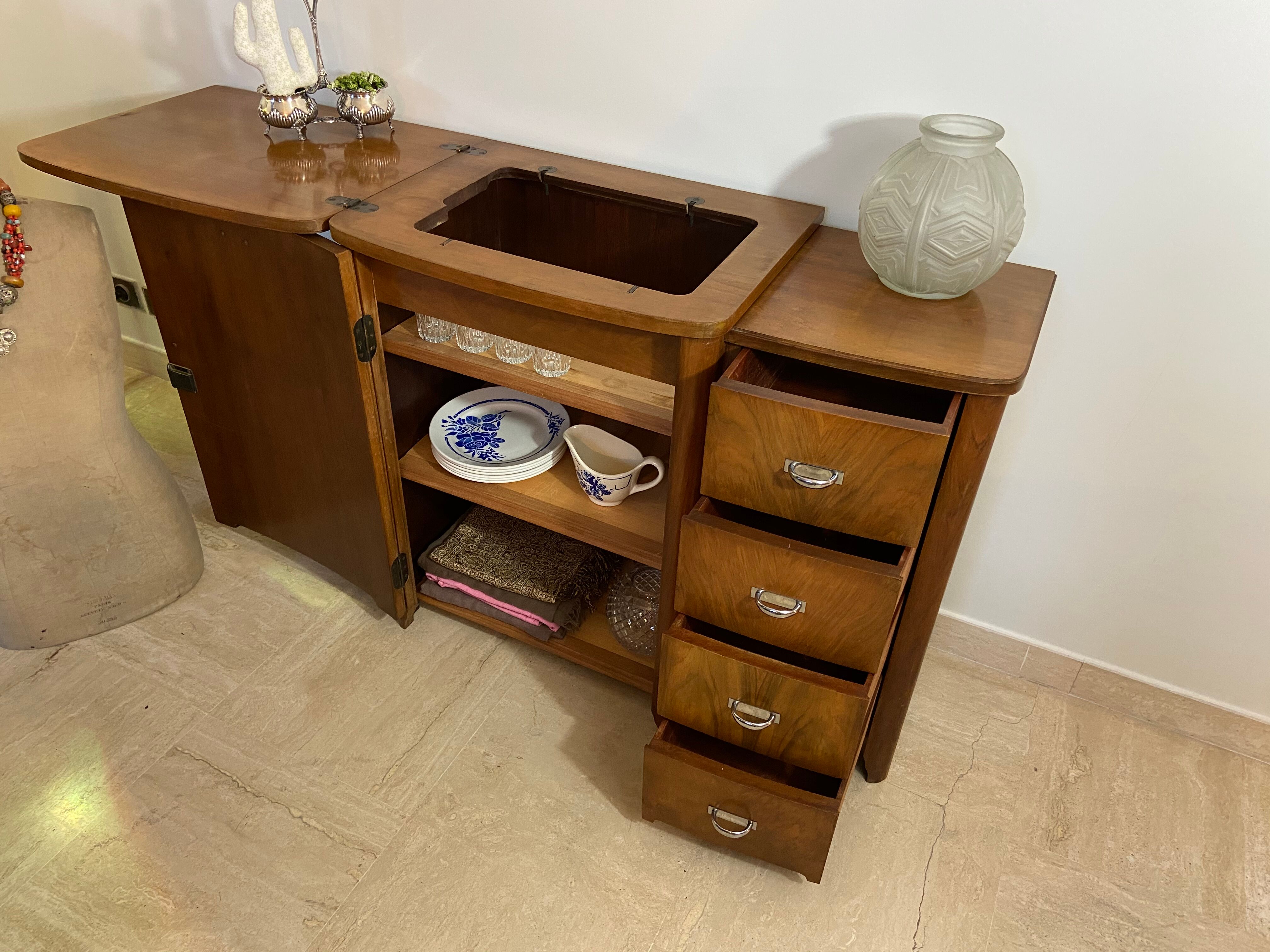 Art deco dresser, 30s