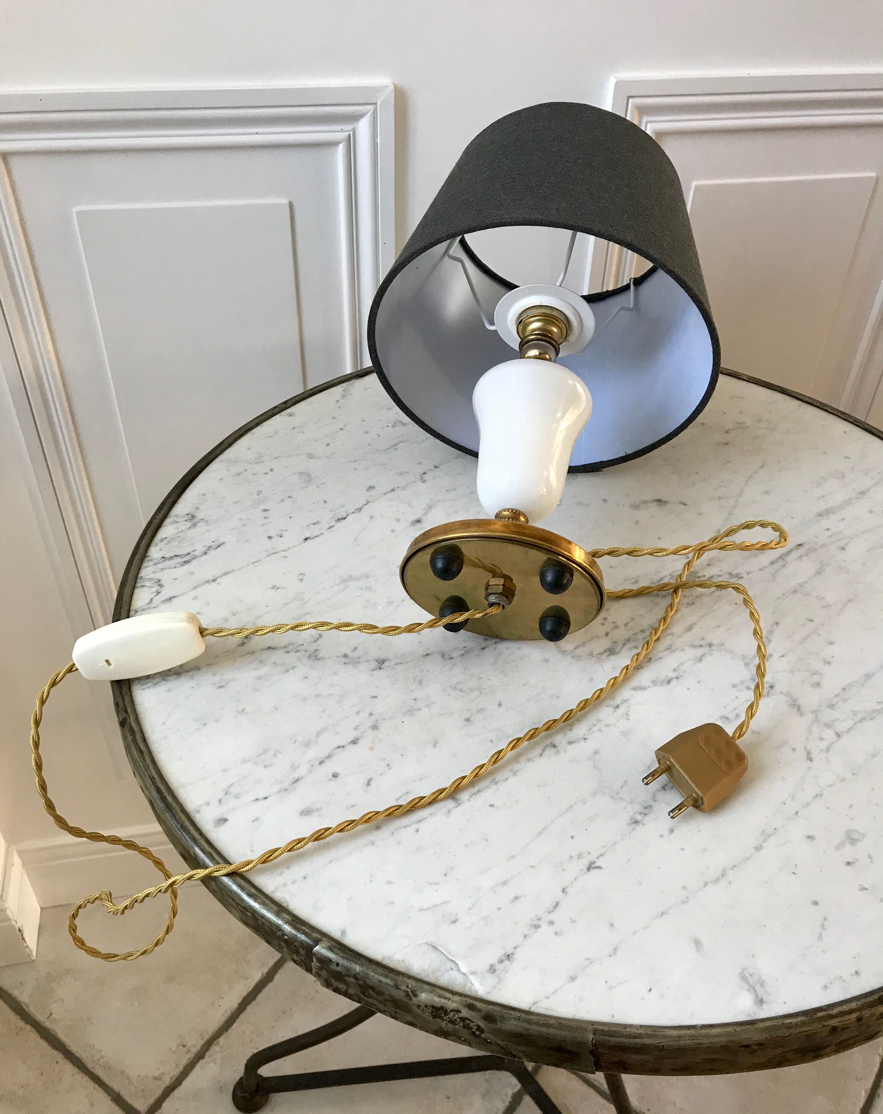 Table lamp in alabaster and brass 50s