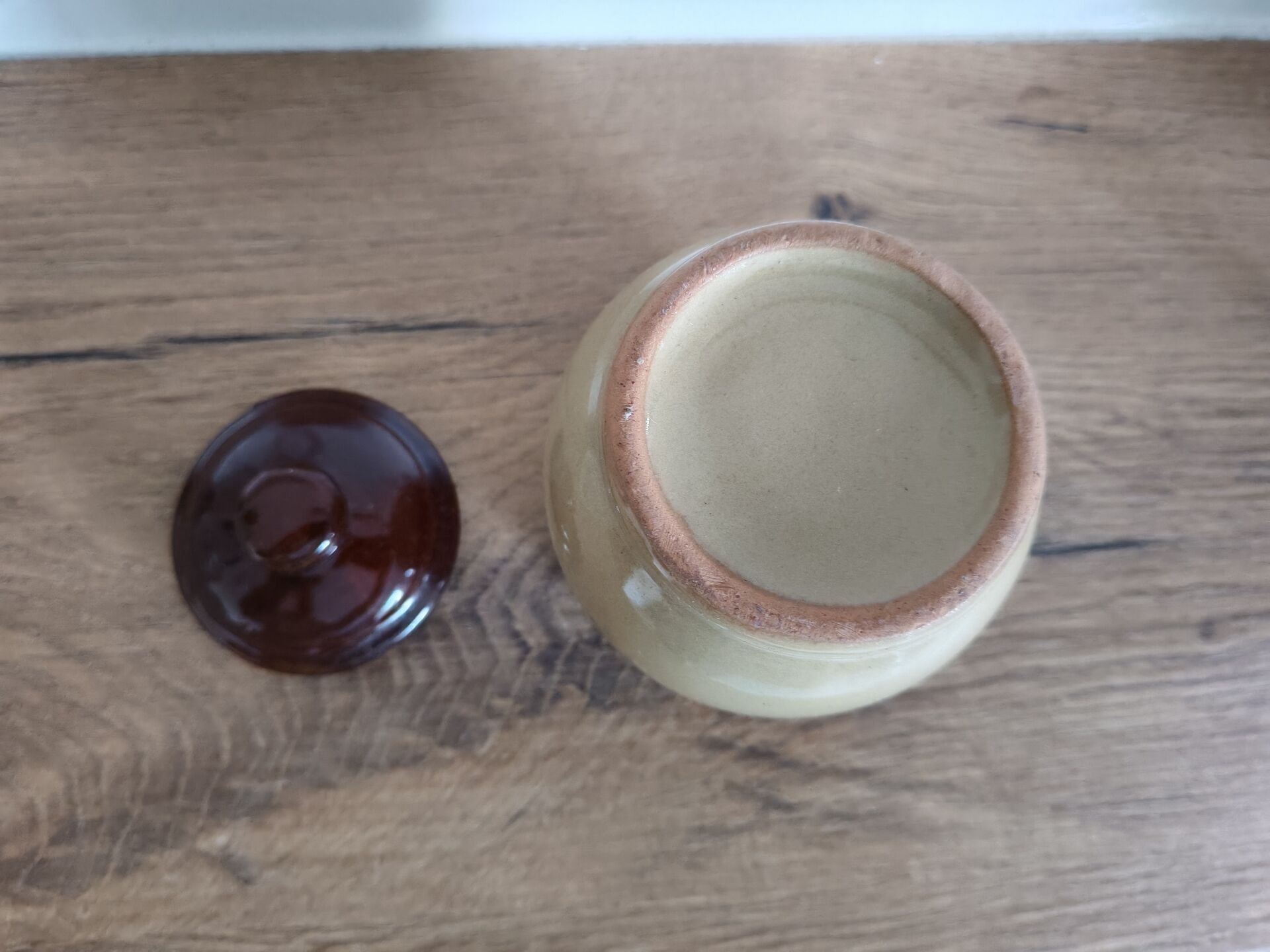Sugar bowl