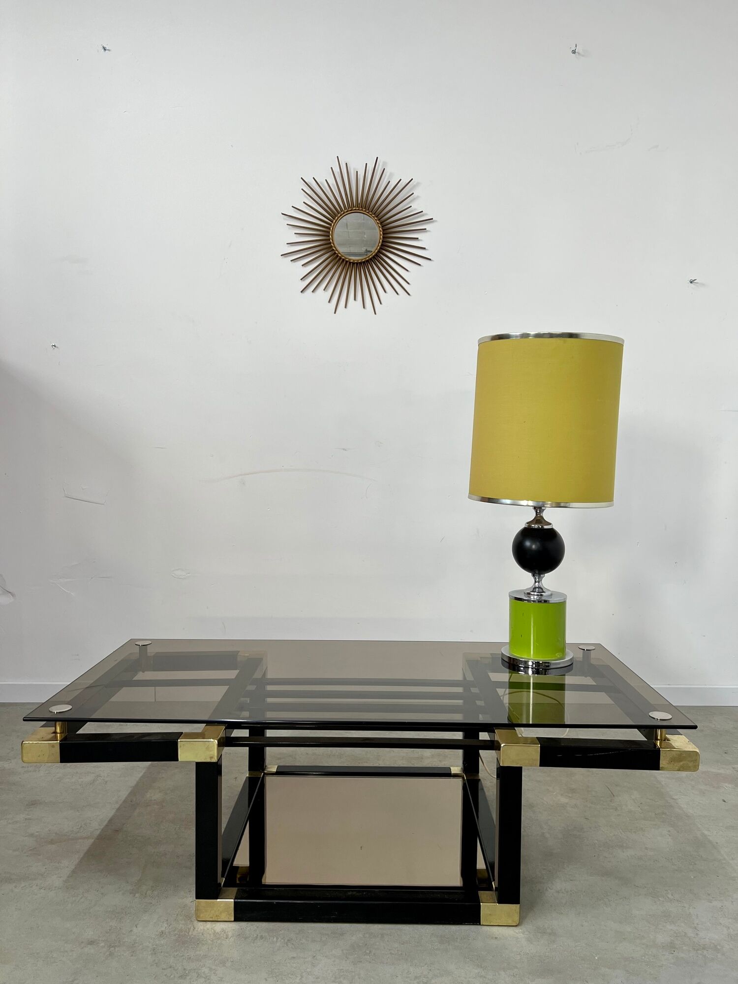 Coffee table in black and gold metal, smoked glass 70 years Romeo Rega vintage