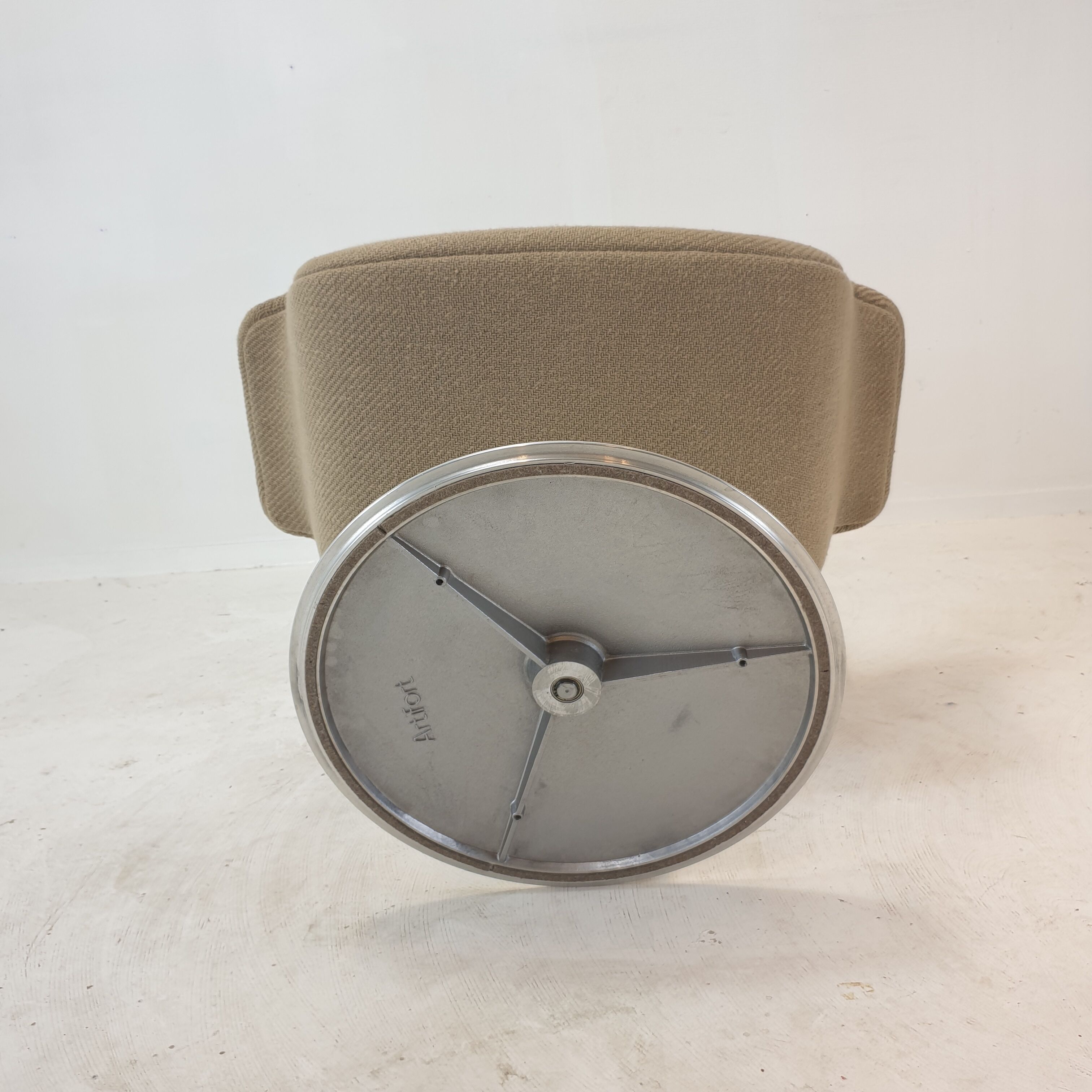 Big Tulip Chair and Ottoman by Pierre Paulin for Artifort, 1980s