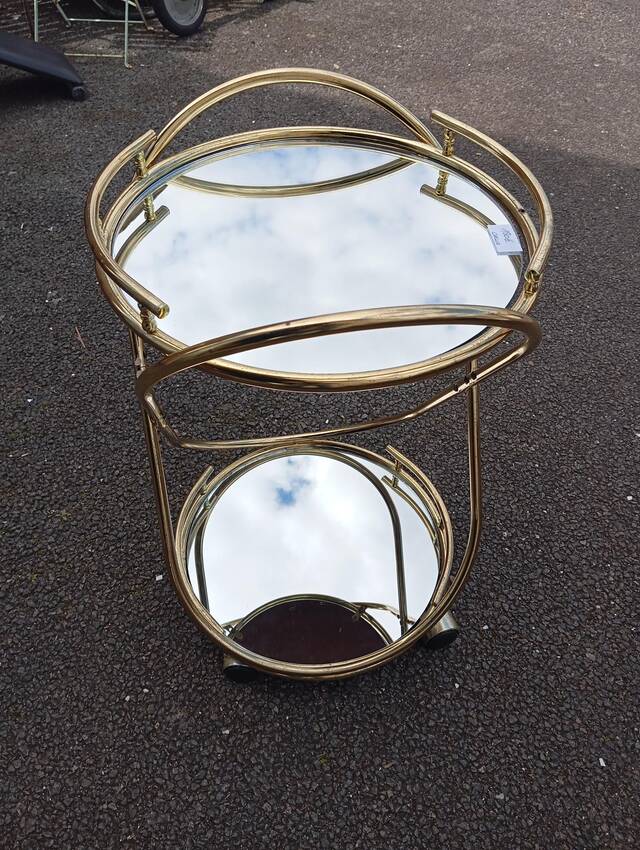 Desserte de salon circulaire à deux plateaux époque circa 1970-1980
