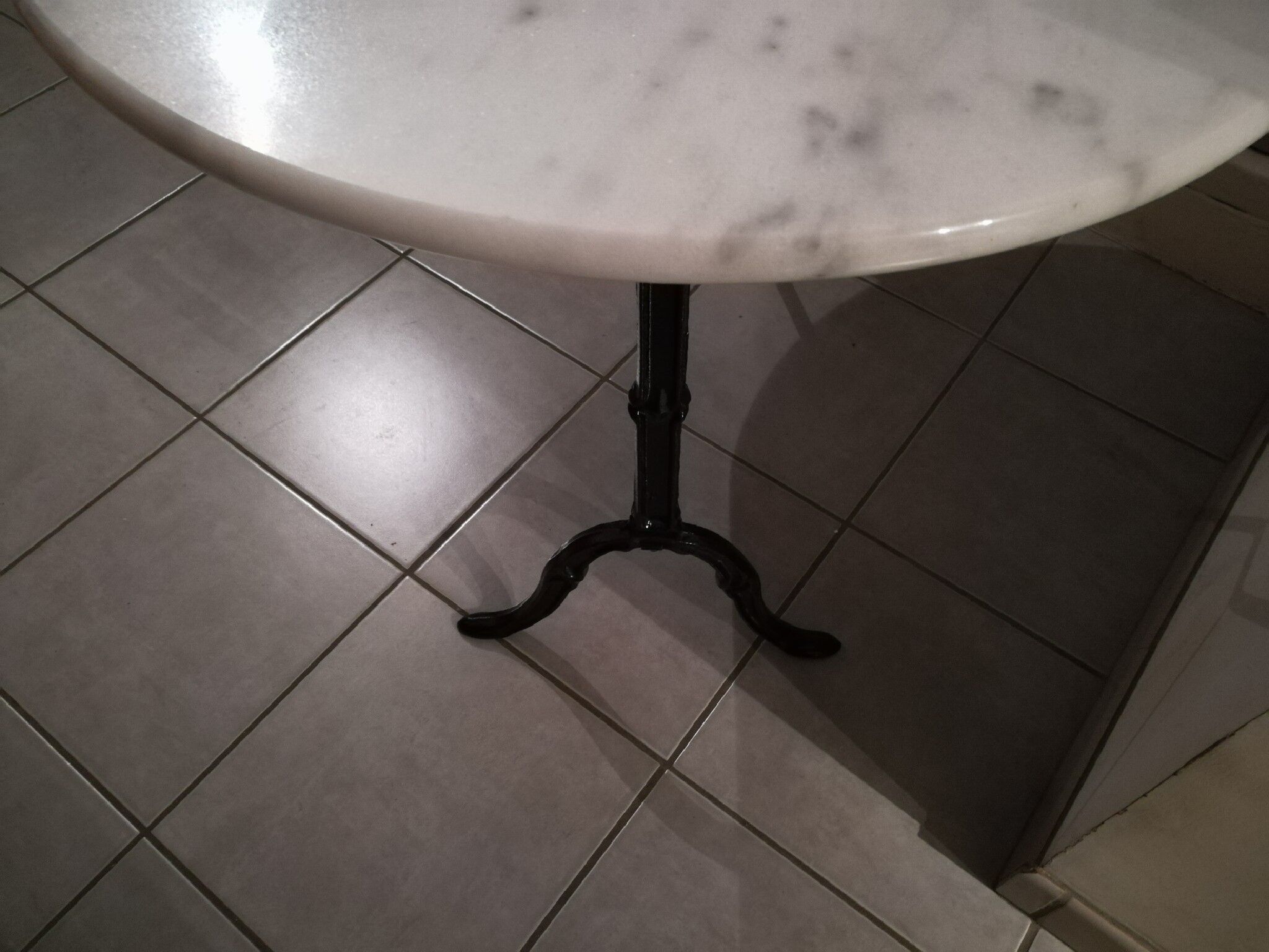 Table bistrot marbre