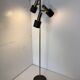 Lampadaire vintage moderniste marron et laiton à 3 spots, années 1960