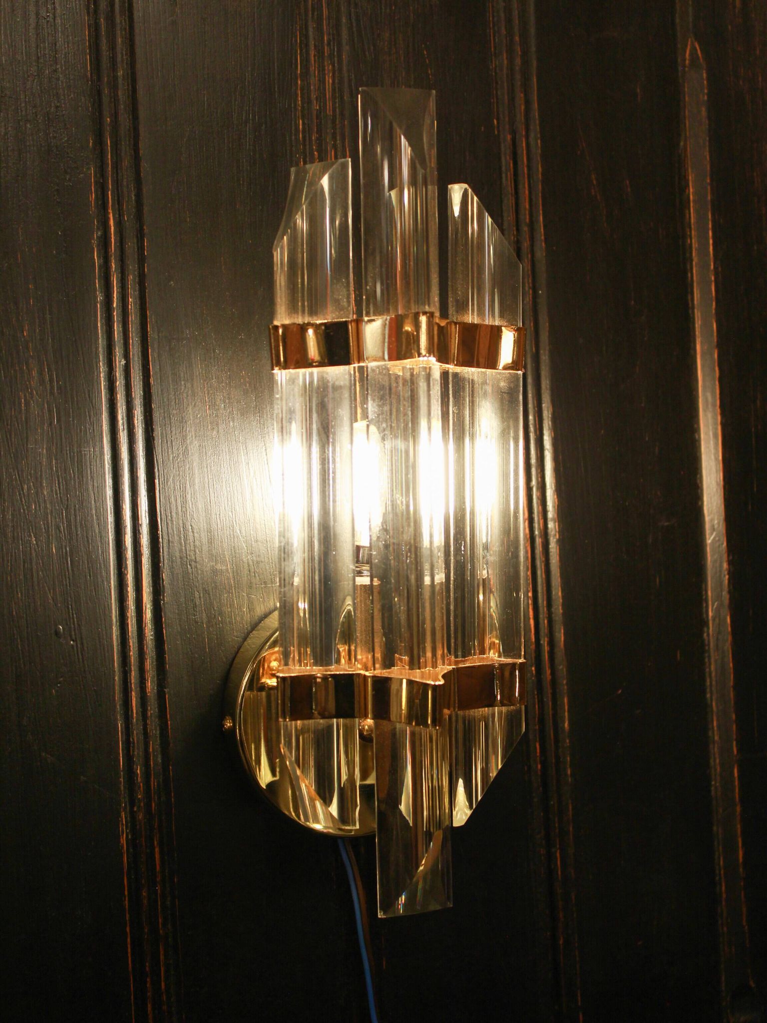 Pair of Venini wall lights, produced in Italy in the 1970s.