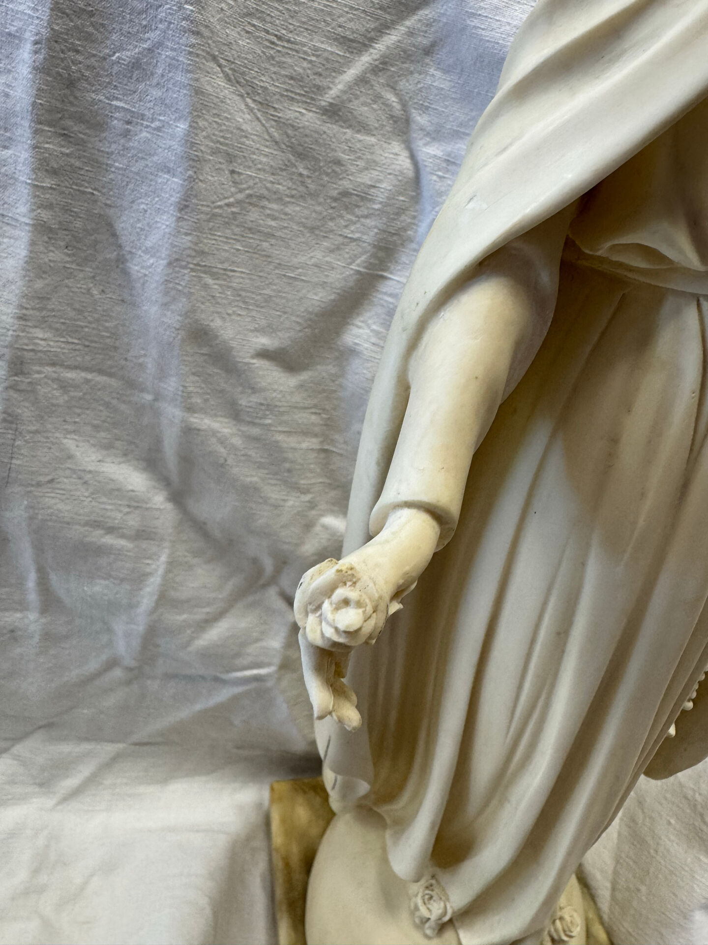 Virgin statue in resin