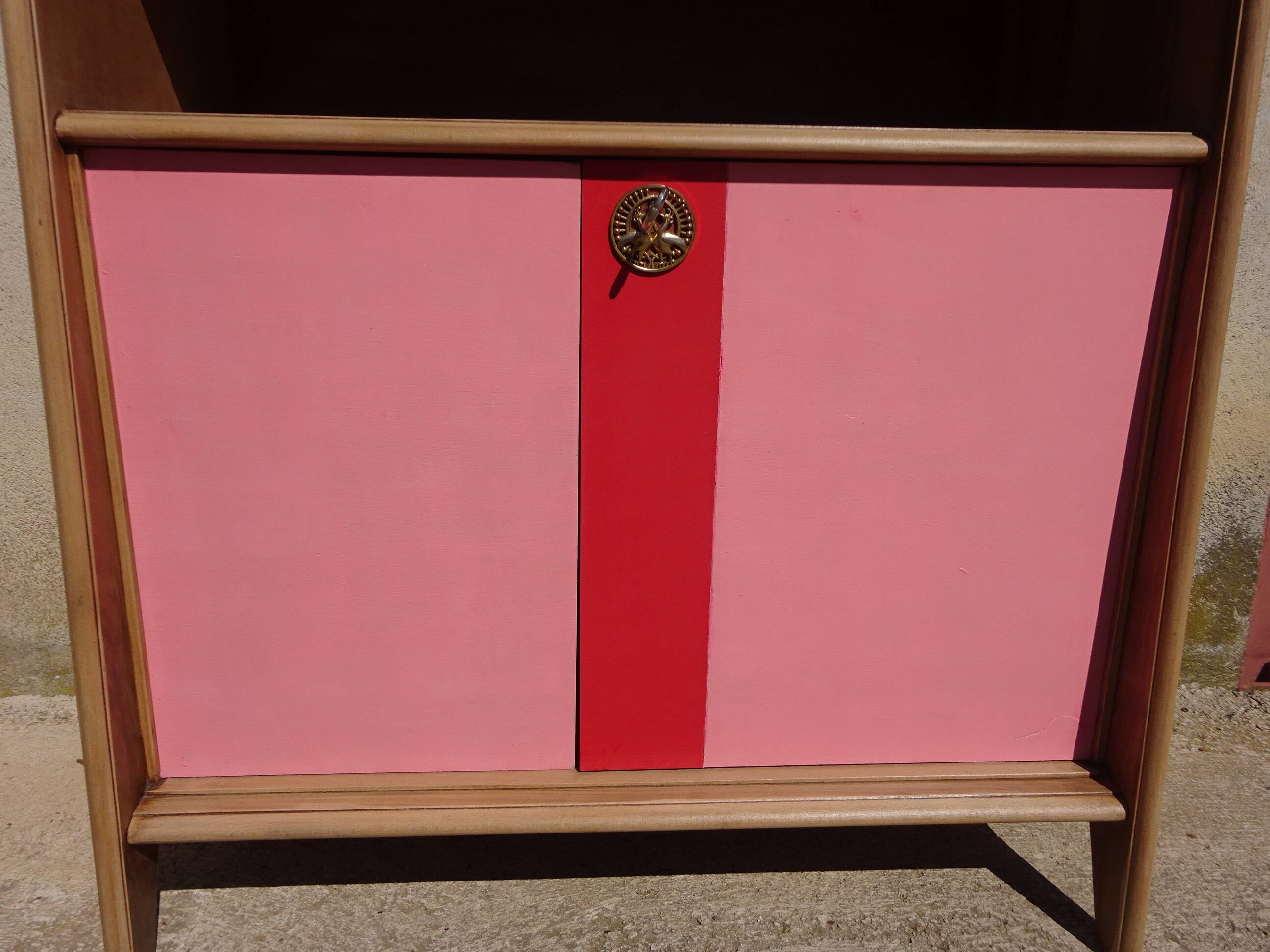 Petit meuble vintage en noyer