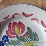 Assiette en faïence de l'Est