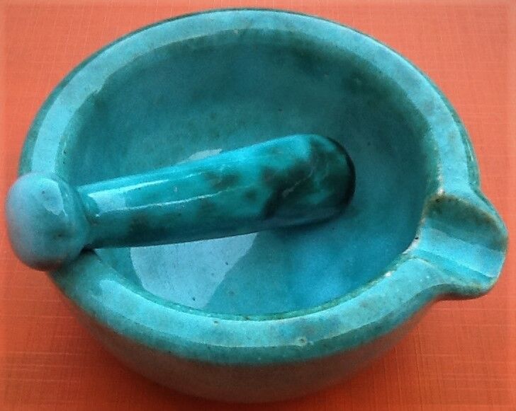 Mortar and pestle 60s glazed ceramics marbled green