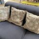Coussin Pierre Frey Paris 40x40 laine brodée – garnissage plumes