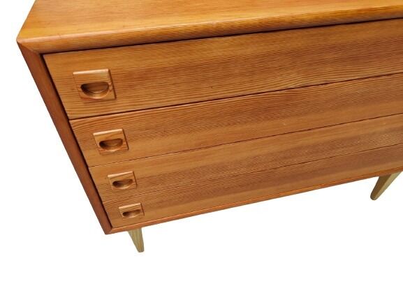 Mid Century chest of drawers