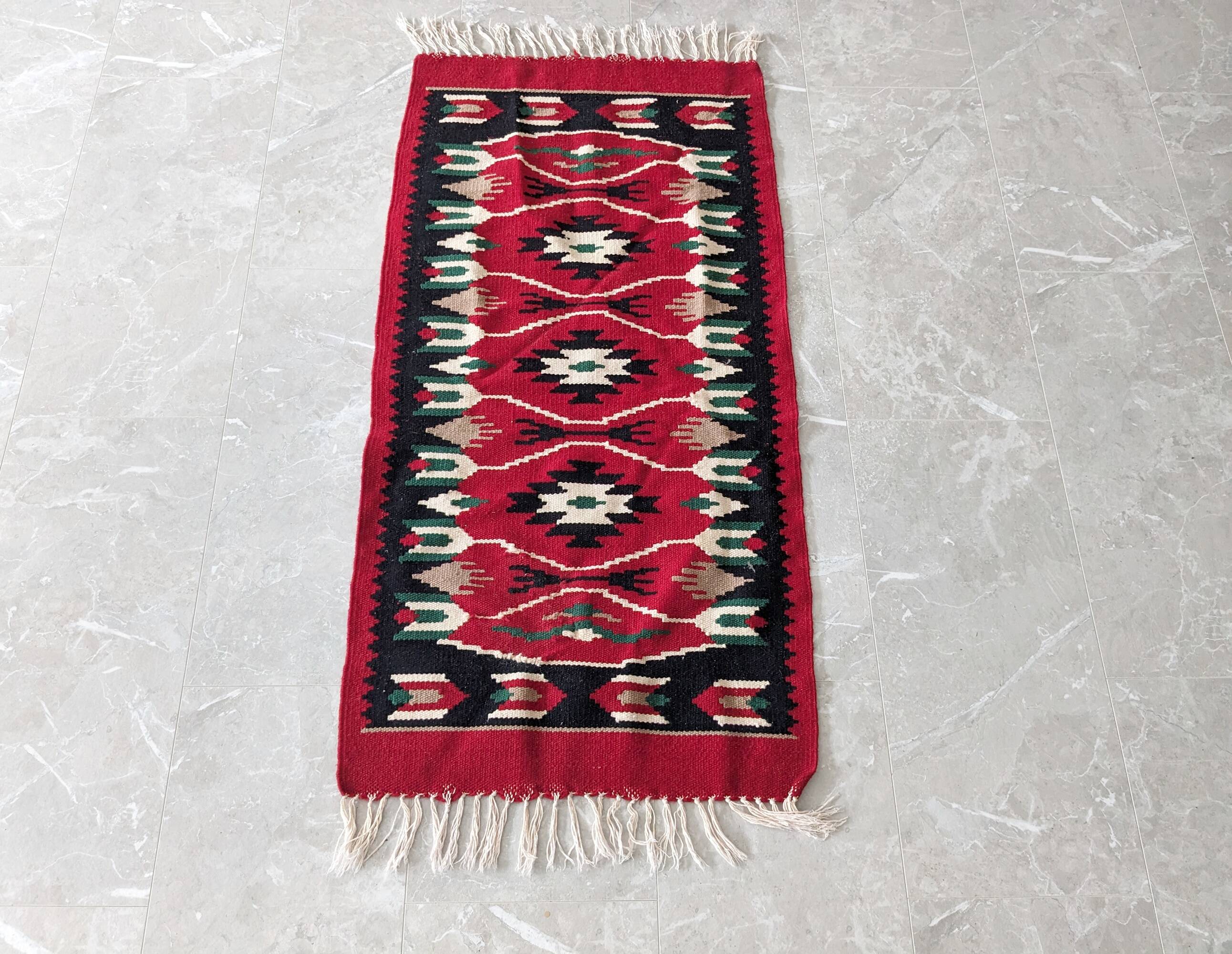 Vintage kelim rug