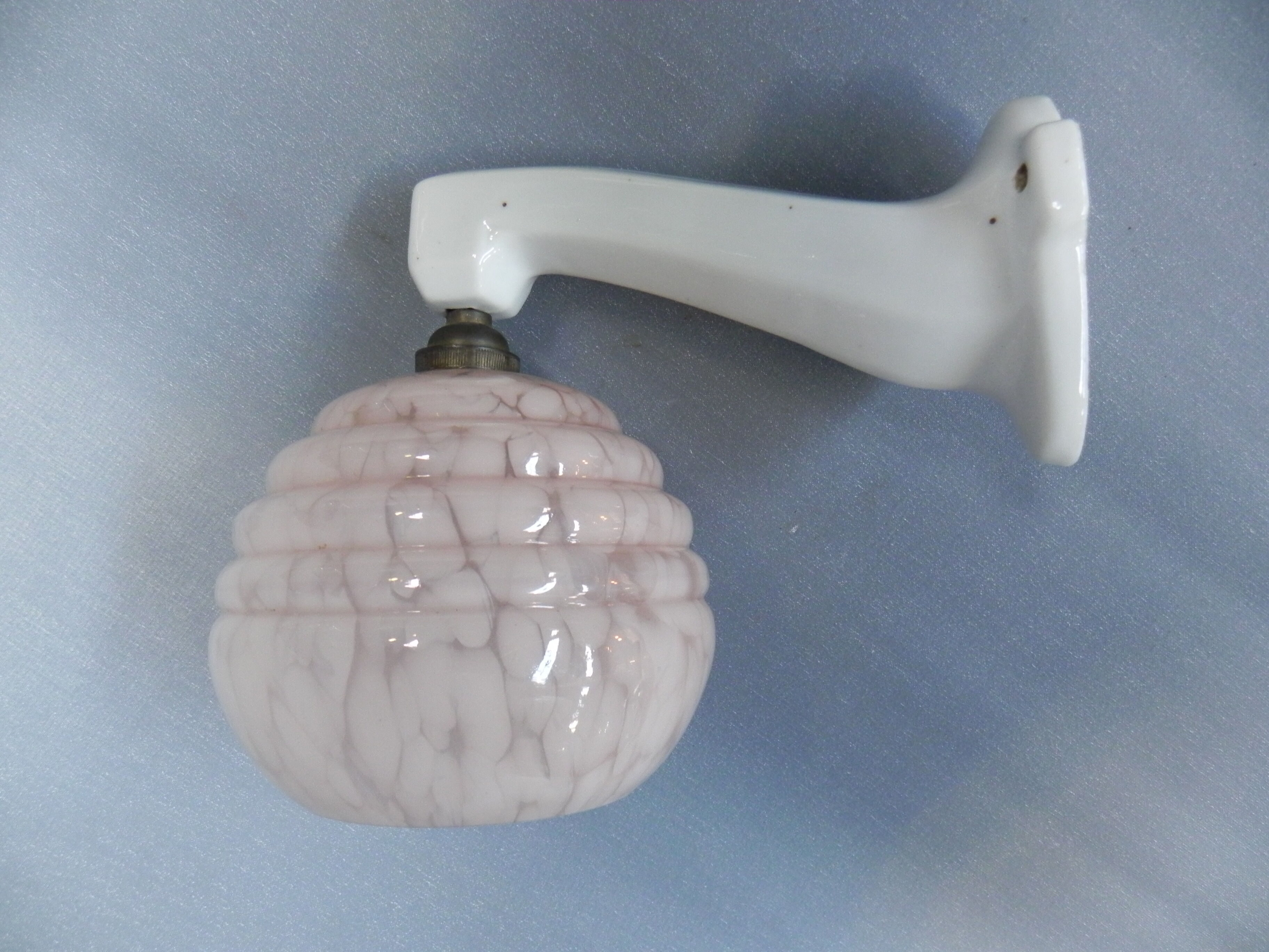 Art deco wall lamp with porcelain holder