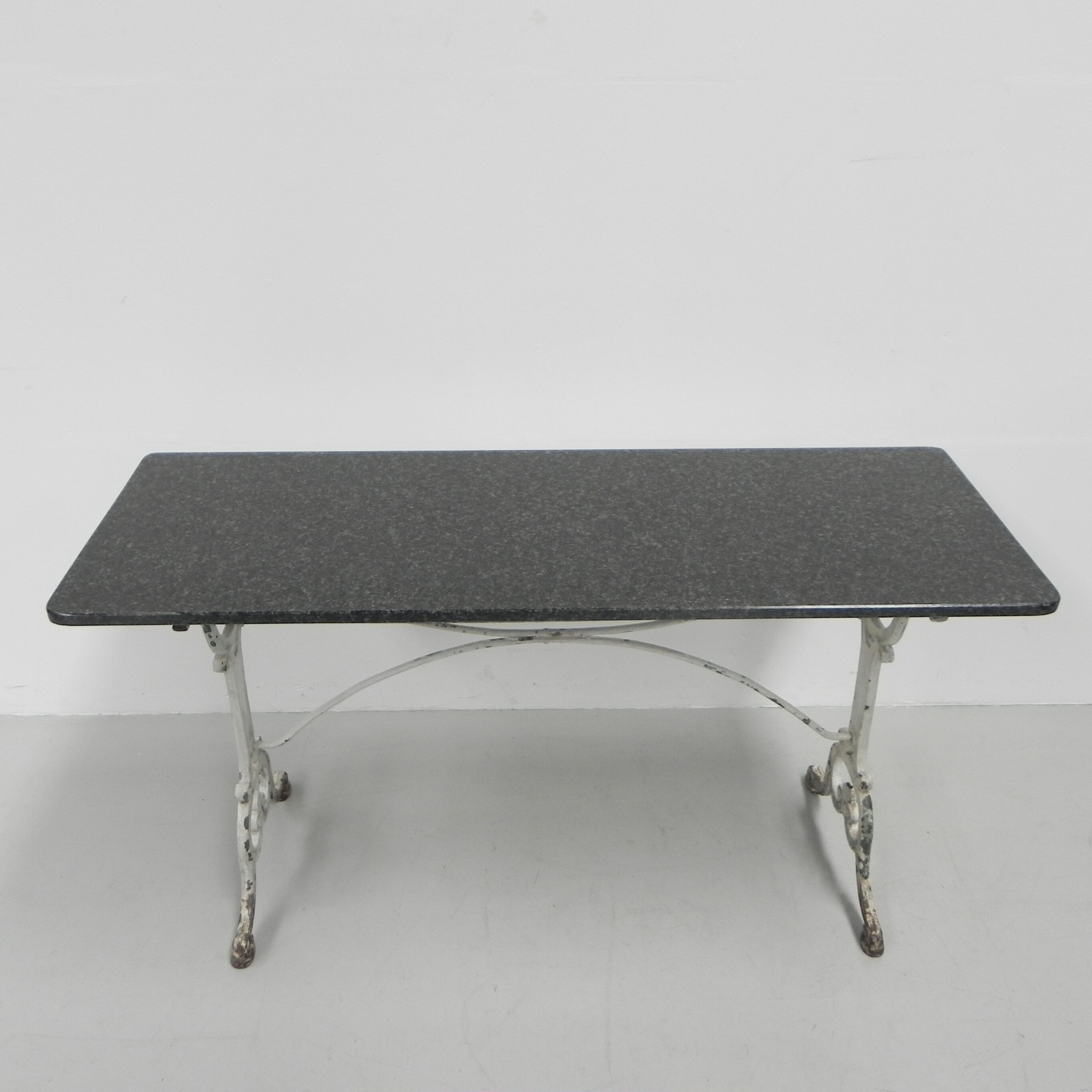 XL Garden table made in Paris, bistro table with granite top