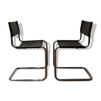 Paire de chaises en cuir et acier style B33 de Marcel Breuer