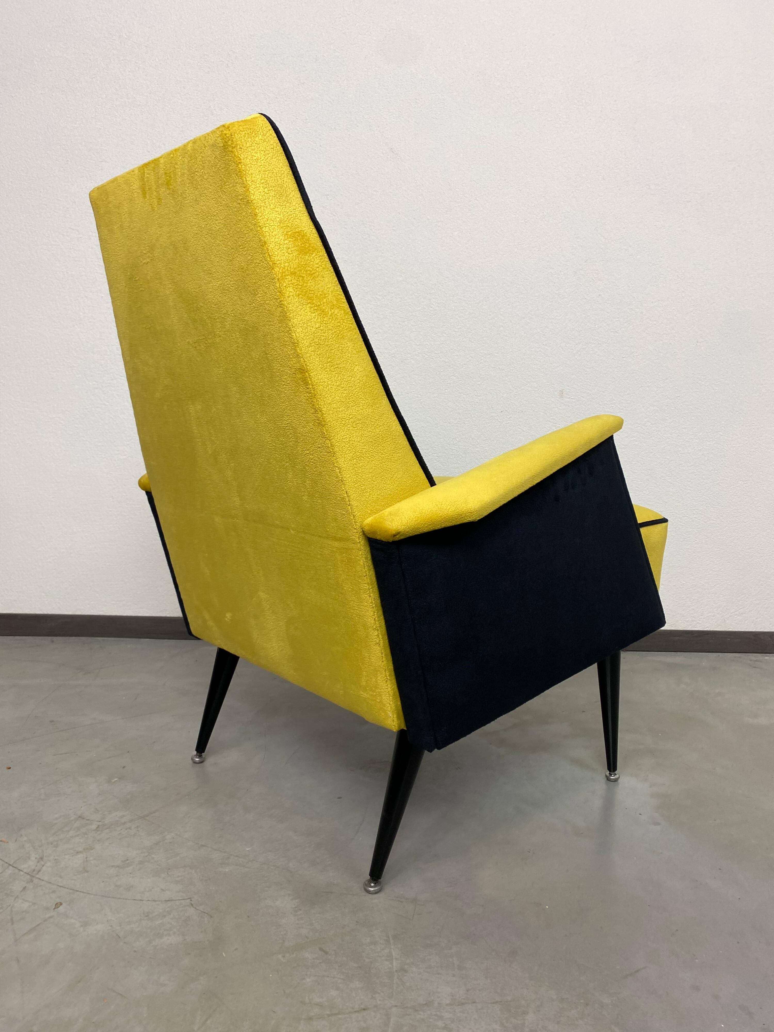 Mid-century design yellow armchairs