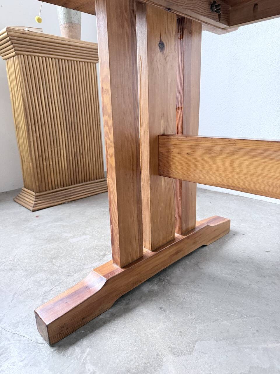 Mountain furniture table made of solid pine