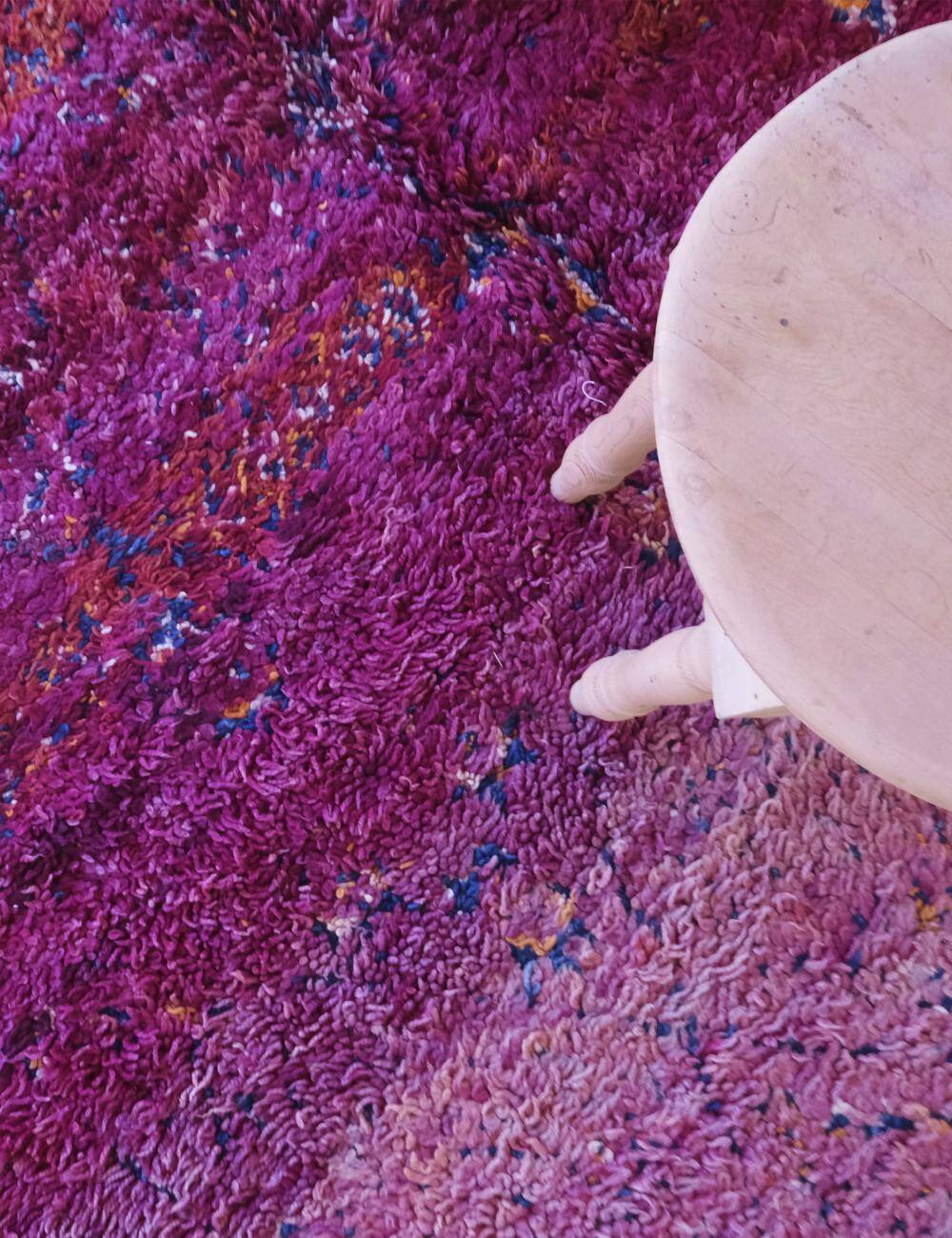 Vintage Collectible Rug - 317 x 179 cm