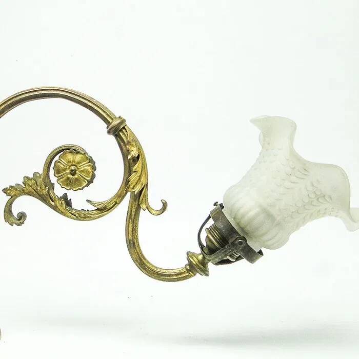 CVW Rococo Large French Wall Sconce Brown