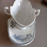Gravy boat