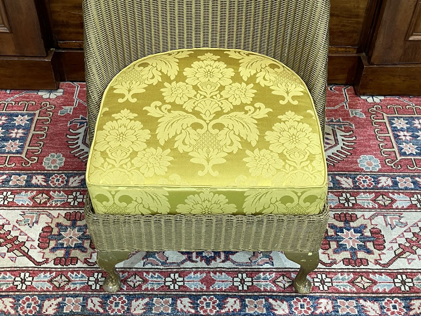Lloyd Loom heater of the 1930s - redone seat
