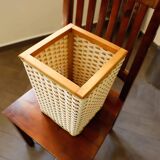 Retro plastic wicker basket with wooden frame