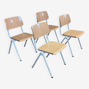 Ensemble de 4 chaises d'école Galvanitas s30 bois clair pieds blancs