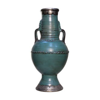 Tamgroute pottery vase