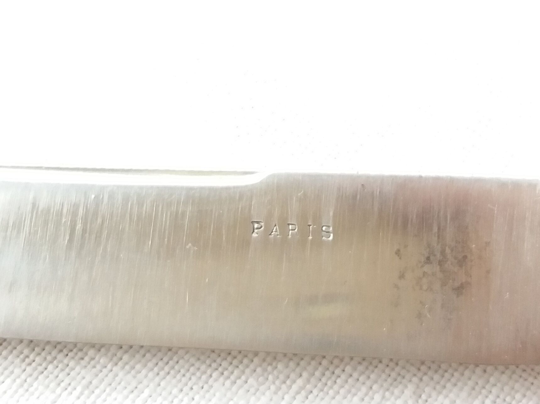 Six cheese knives or fruit knives in silver metal
