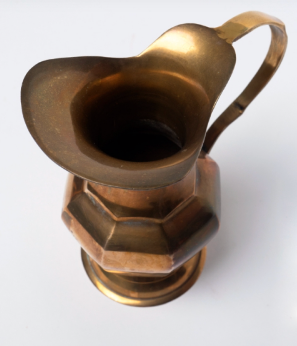 Decanter vintage brass