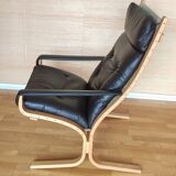 Siesta armchairs + footrest