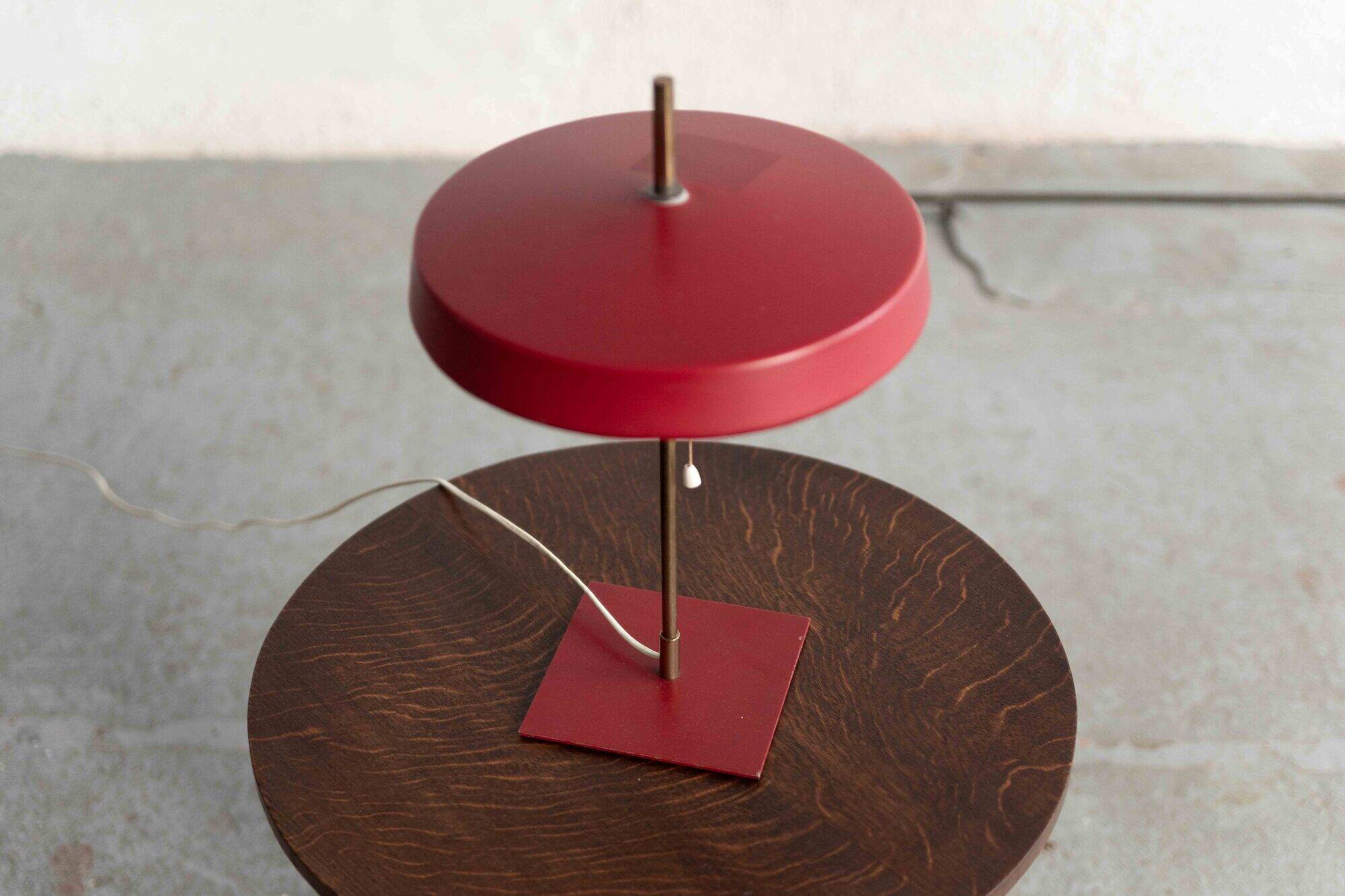 Lampe de bureau dans le style de Louis Kalff