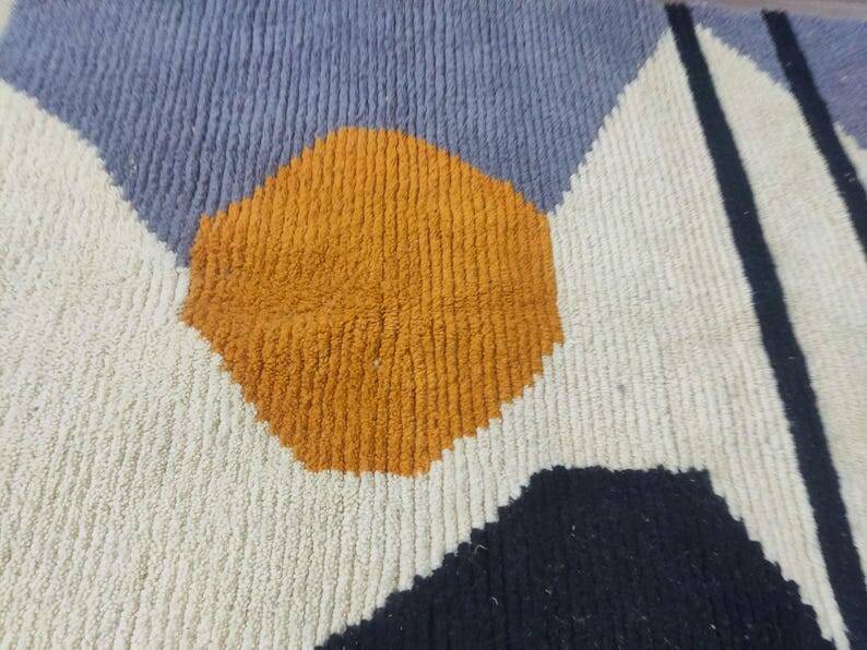 Traditional handwoven Berber rug, size 100 x 200 cm