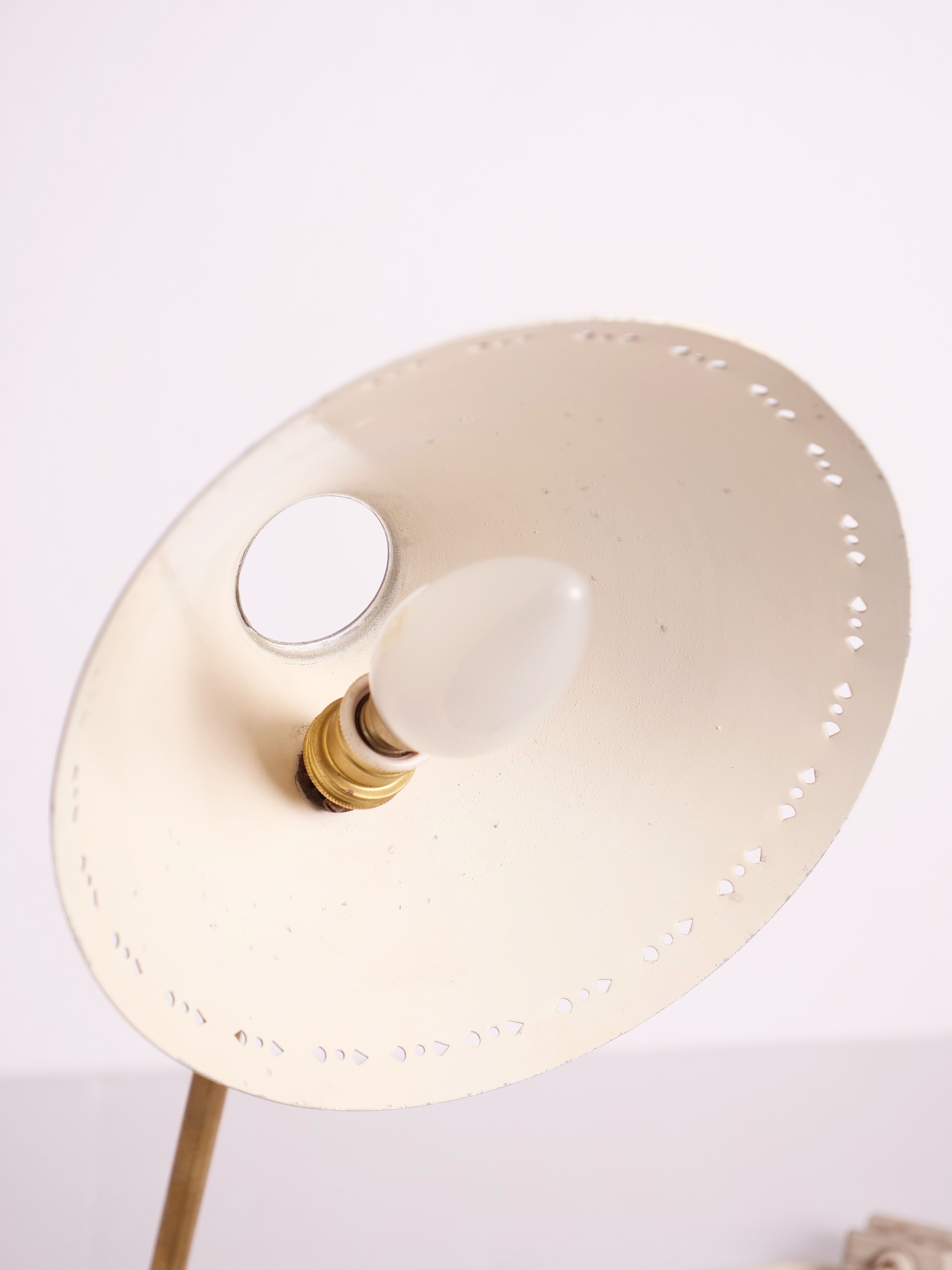Lampe cocotte pinocchio laiton et acier laqué vert