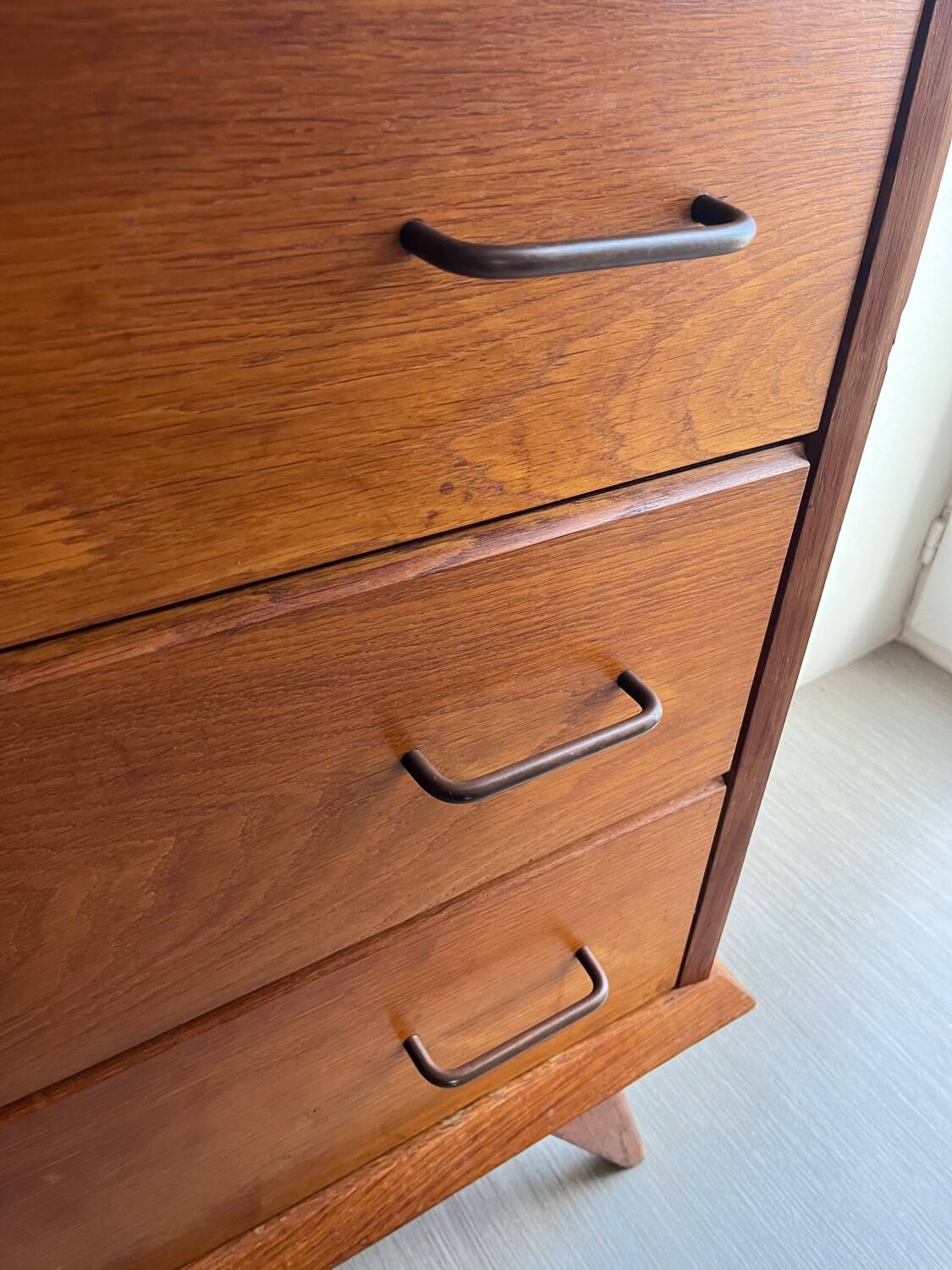 Vintage chest of drawers with splayed legs