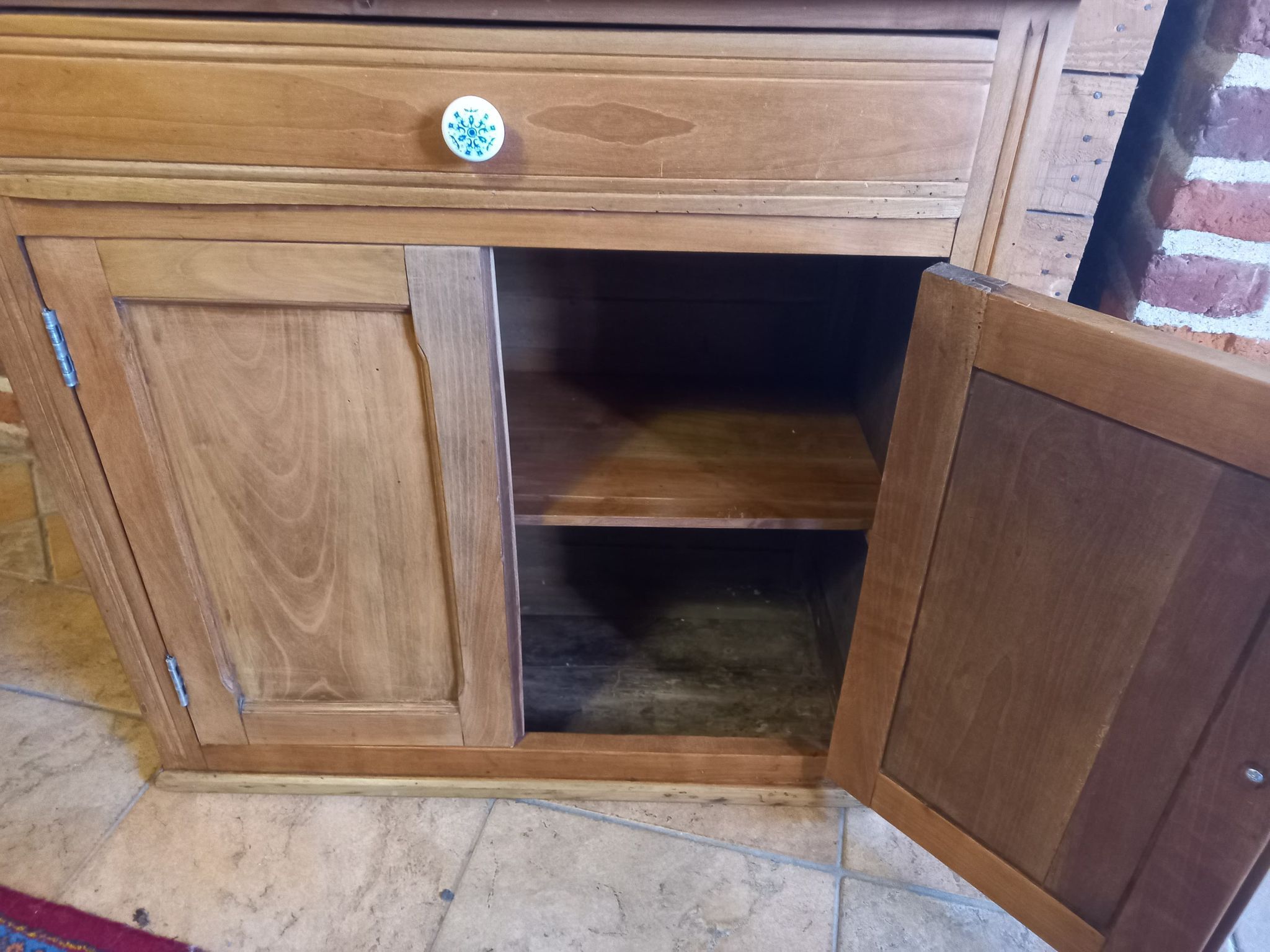 Furniture called "farm" ceramic tile top