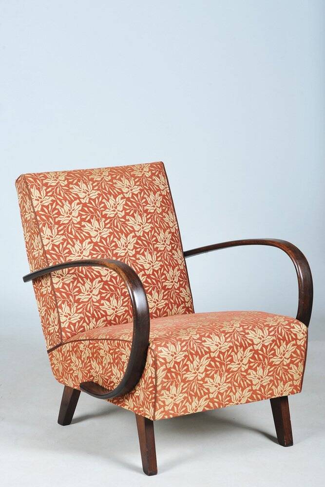 Art Deco Lounge Chair in Beech by J. Halabala for Up Zavody, 1930s