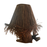 Wood lamp and raffia